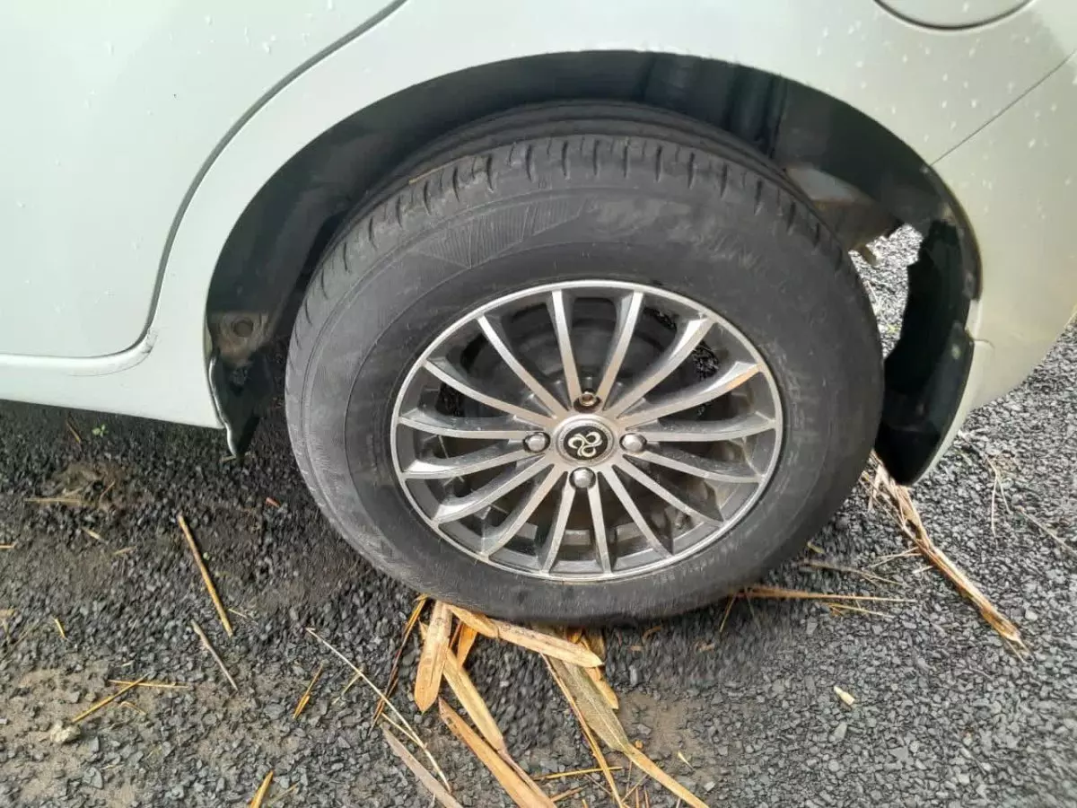 tyre2