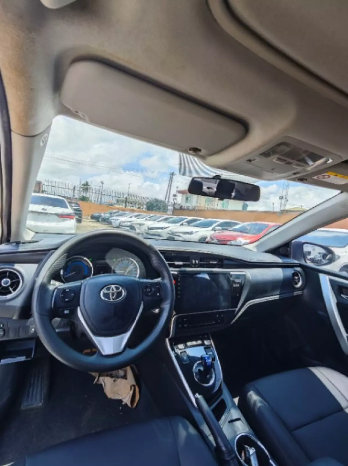 interiorFront