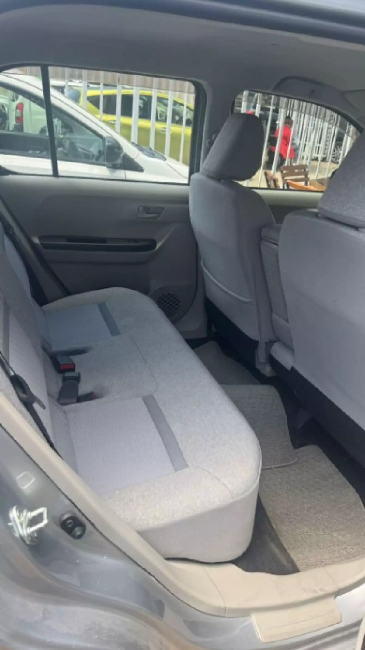 interiorBack