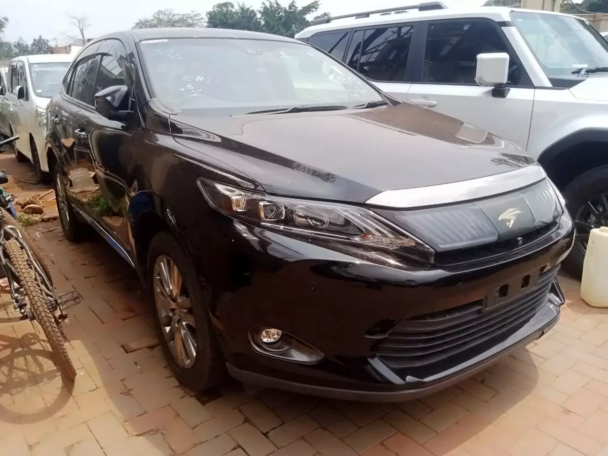 Toyota Harrier - 2015