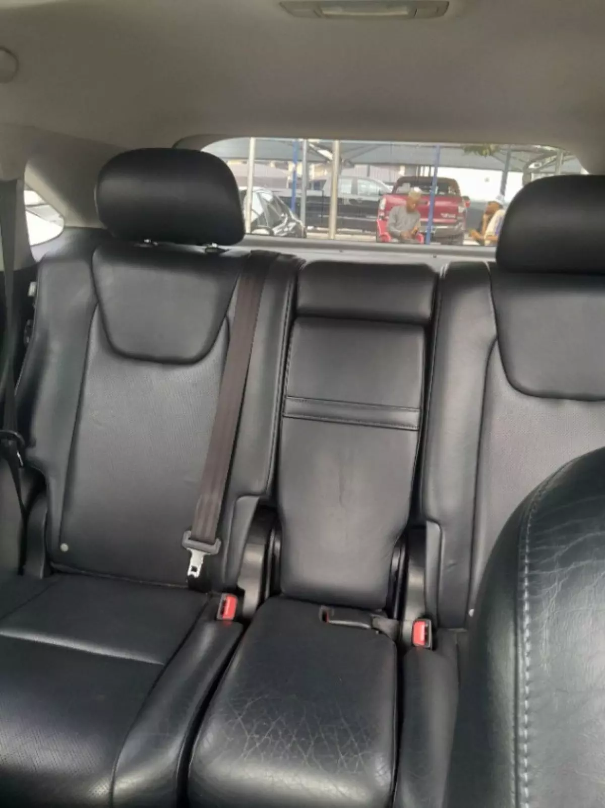 interiorBack