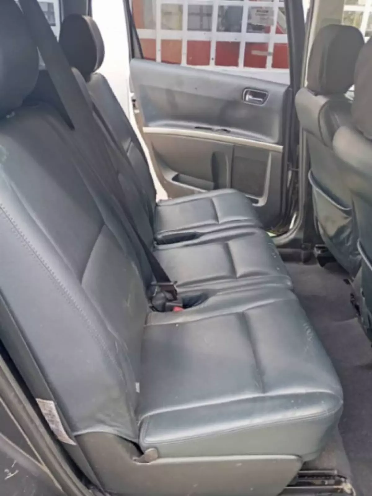 interiorBack