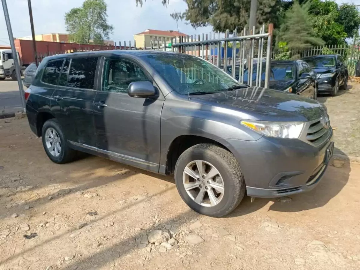 Toyota Highlander - 2011