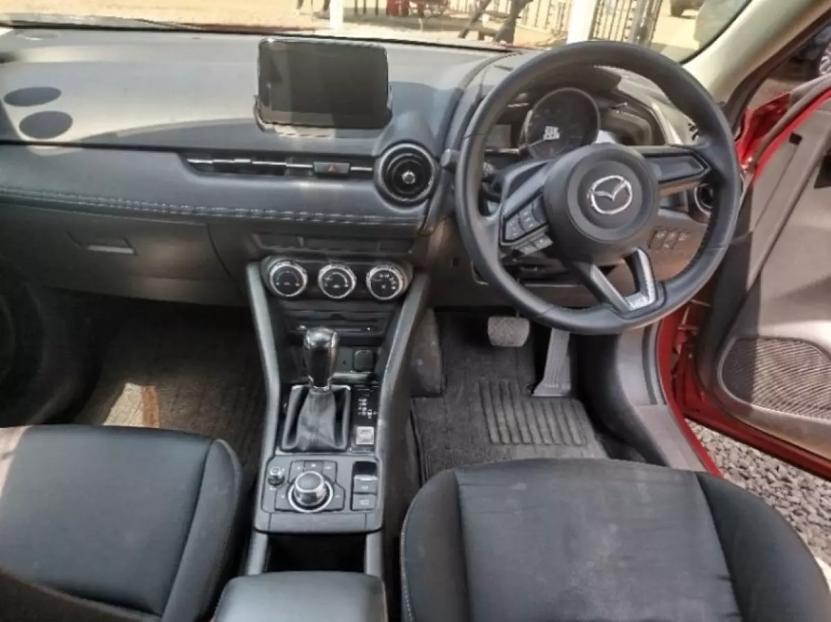 interiorFront