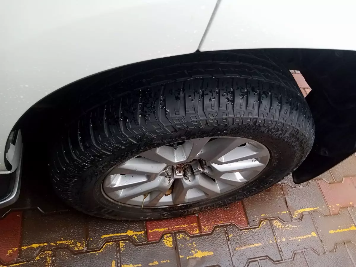 tyre1