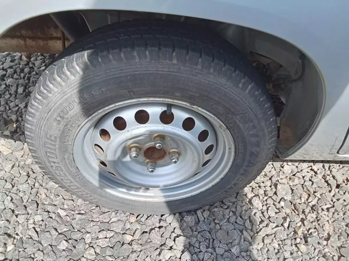 tyre3