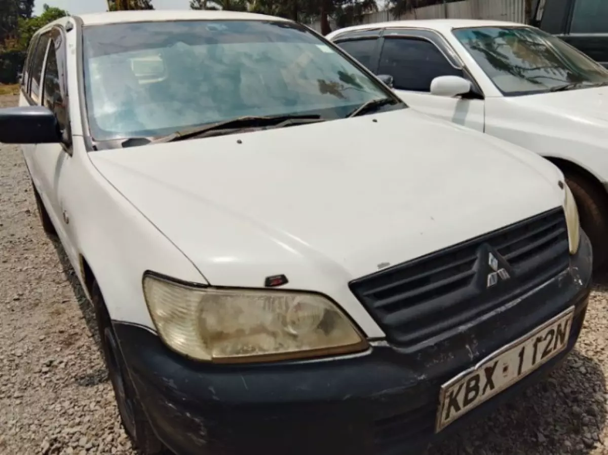 Mitsubishi Lancer - 2000