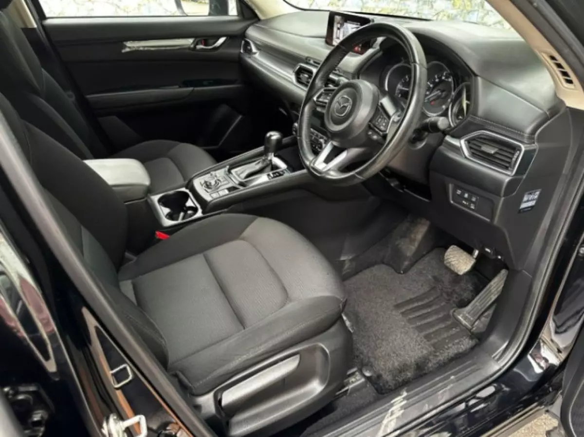 interiorFront