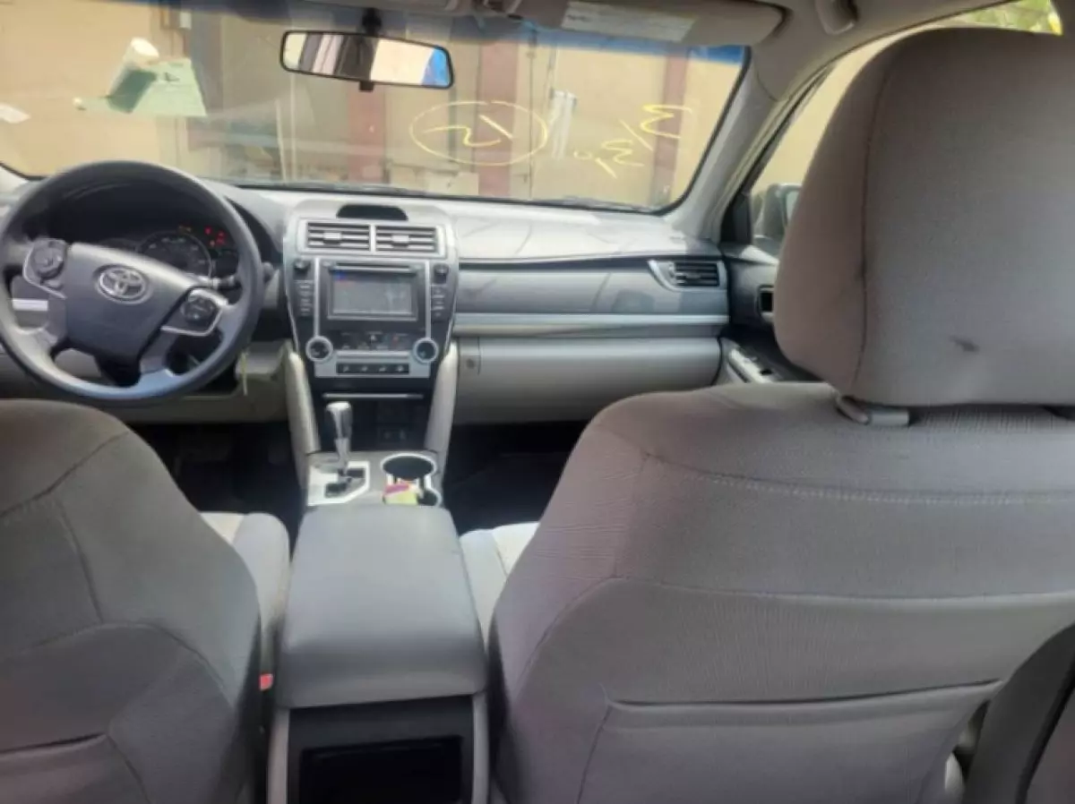 interiorFront