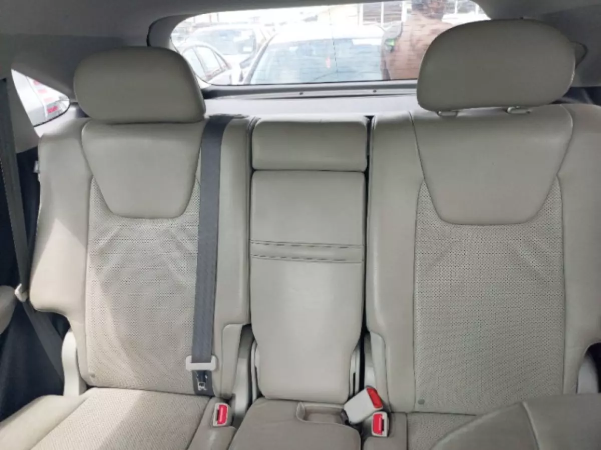 interiorBack