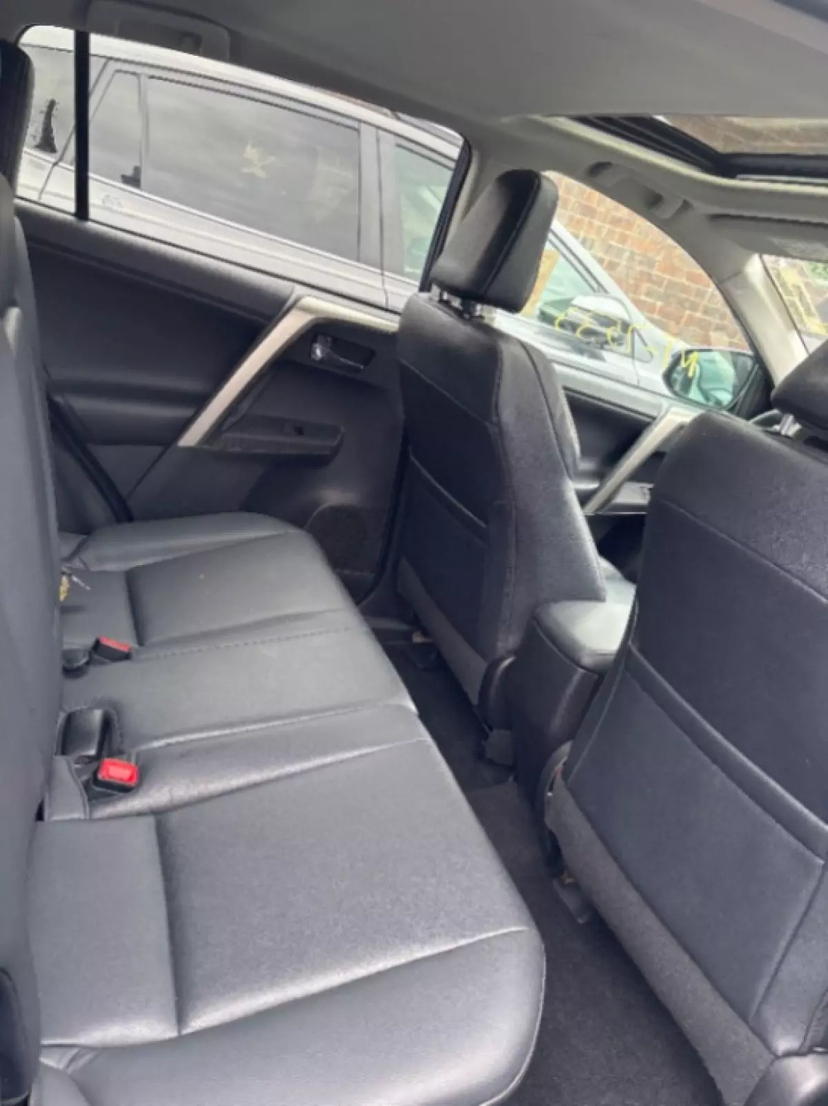 interiorBack
