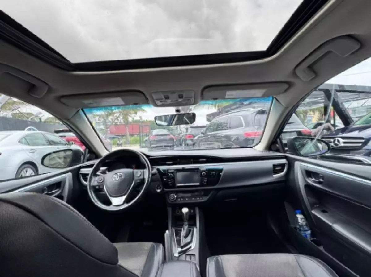 interiorFront