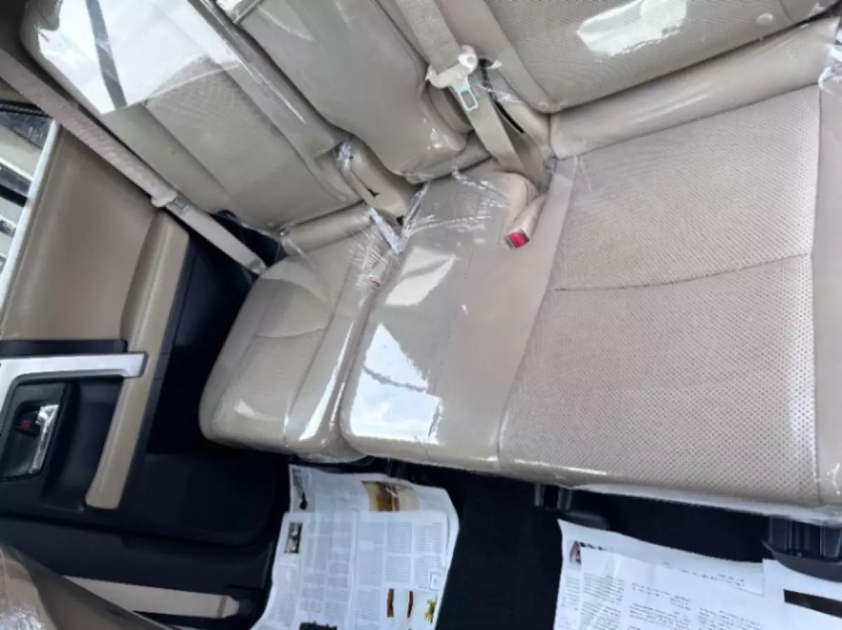 interiorBack