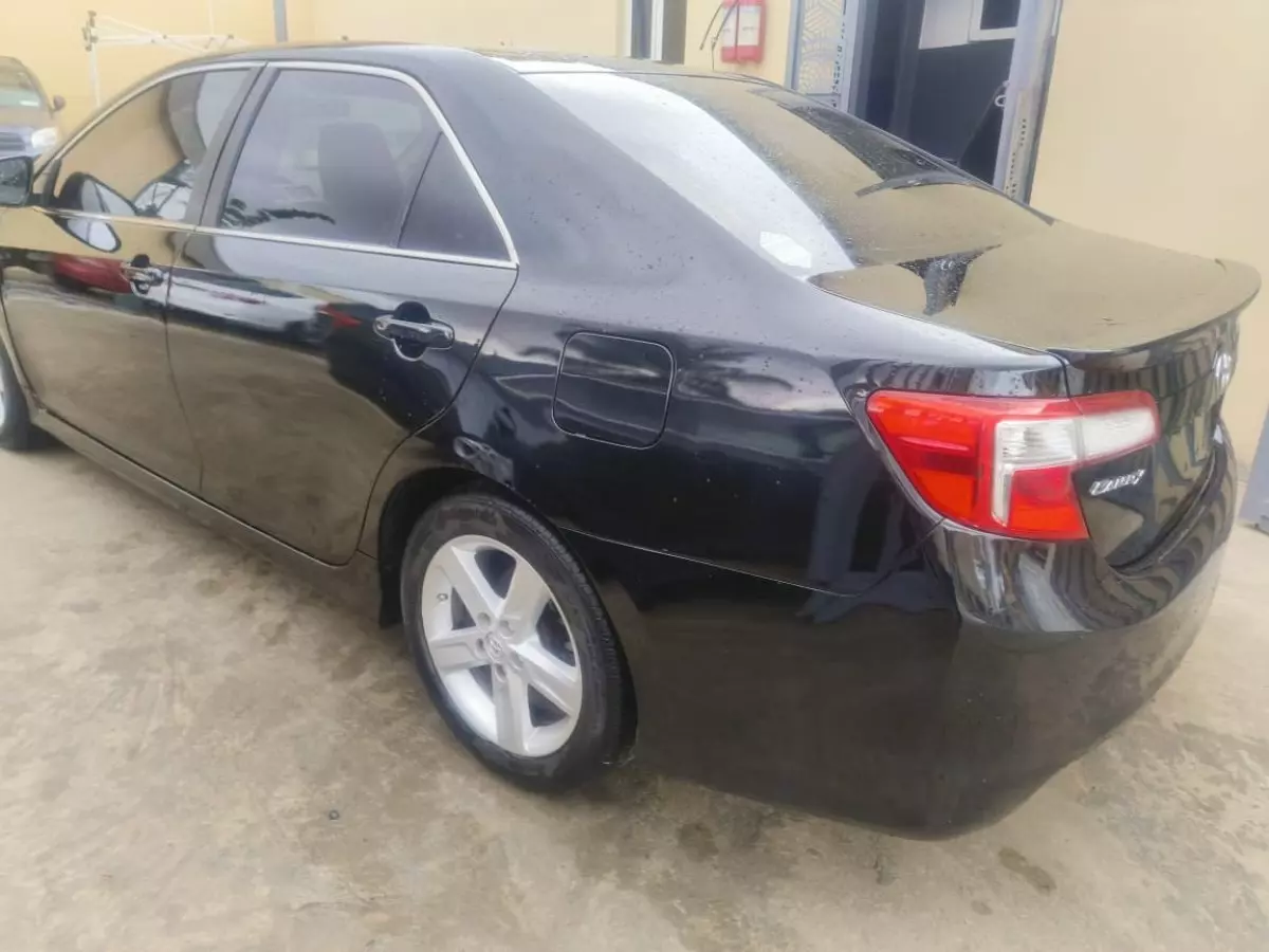 car Right Back