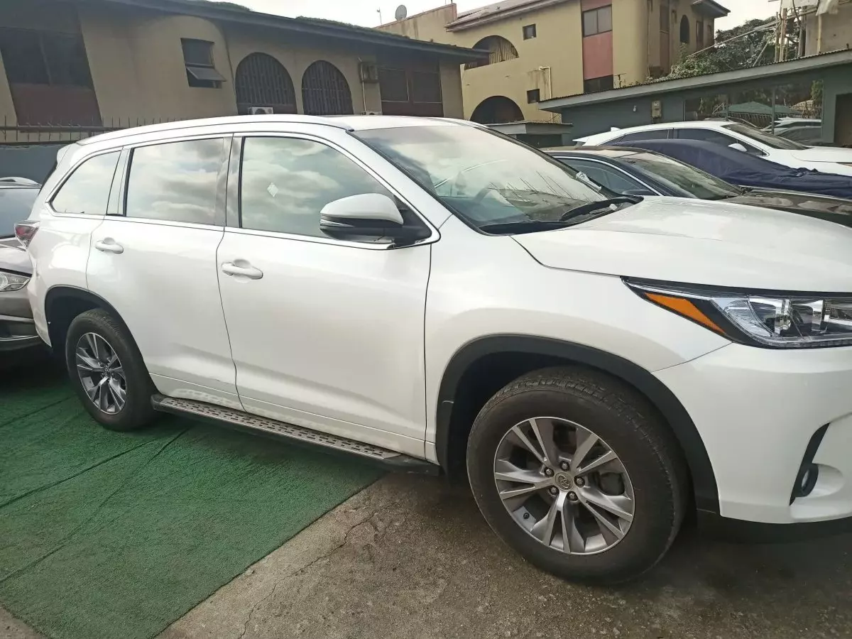 car Left
