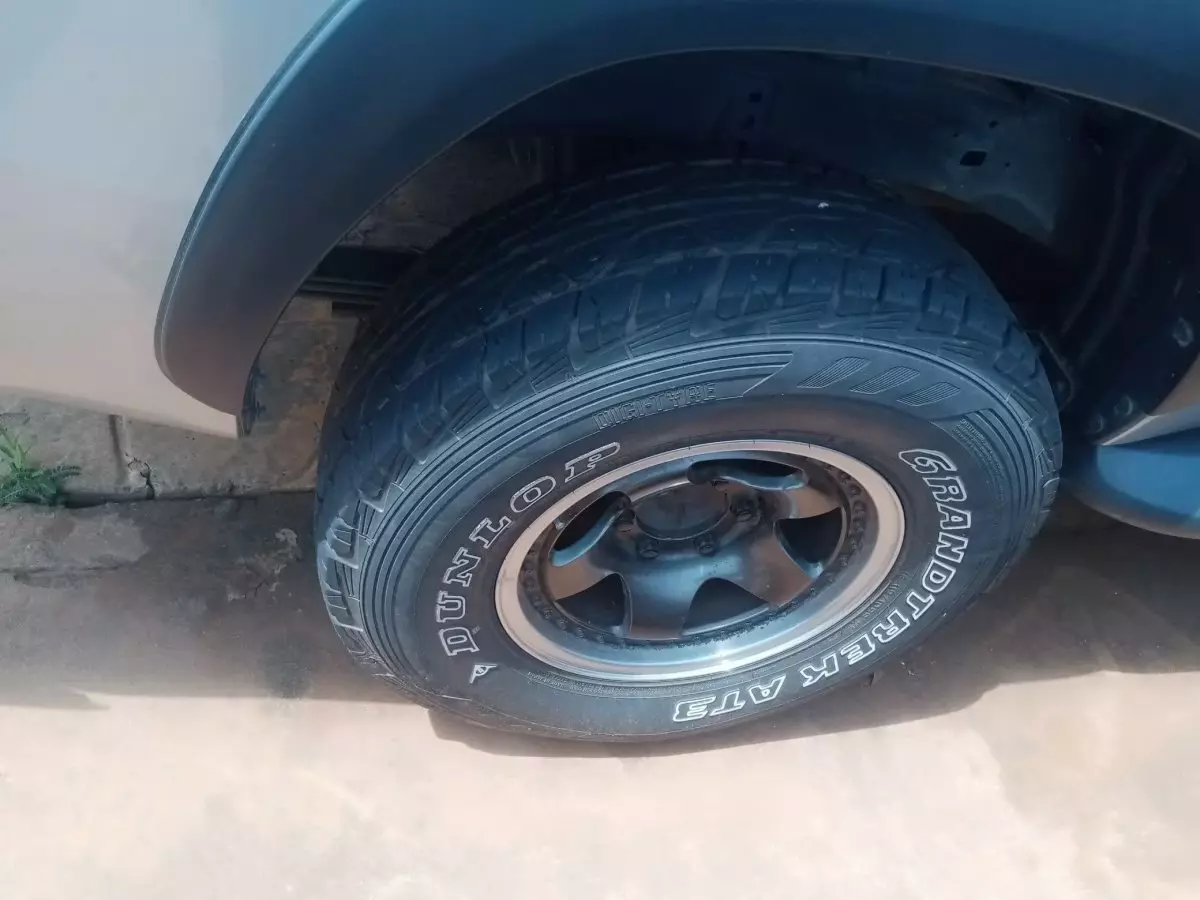 tyre2