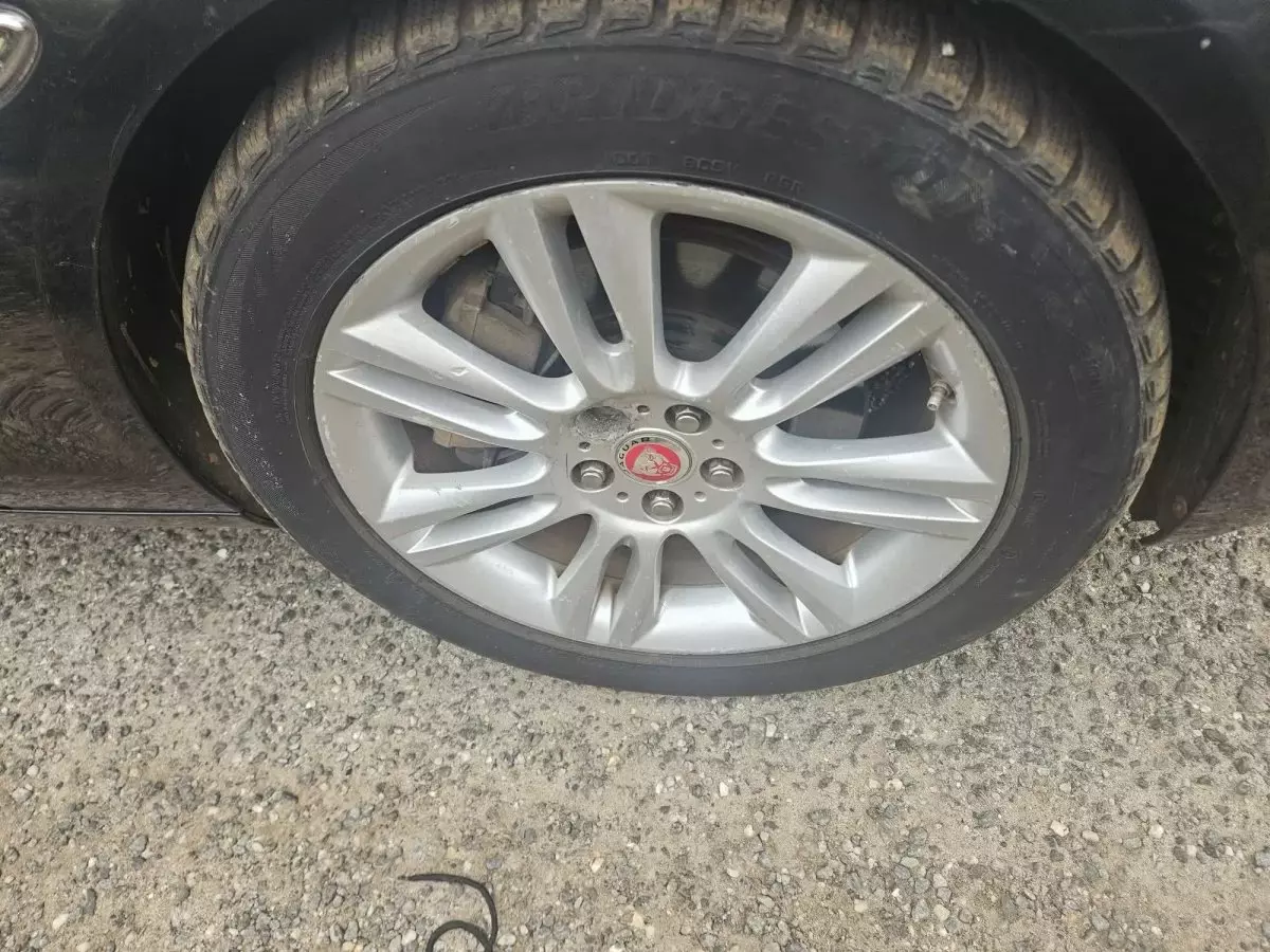 tyre2