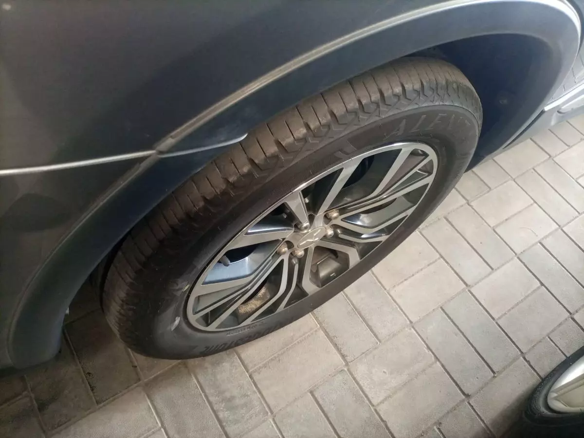 tyre0