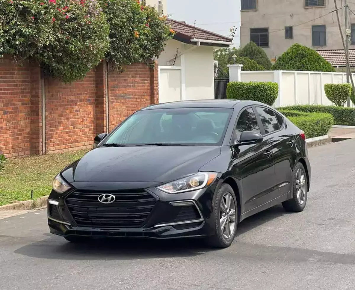 Hyundai Elantra - 2018
