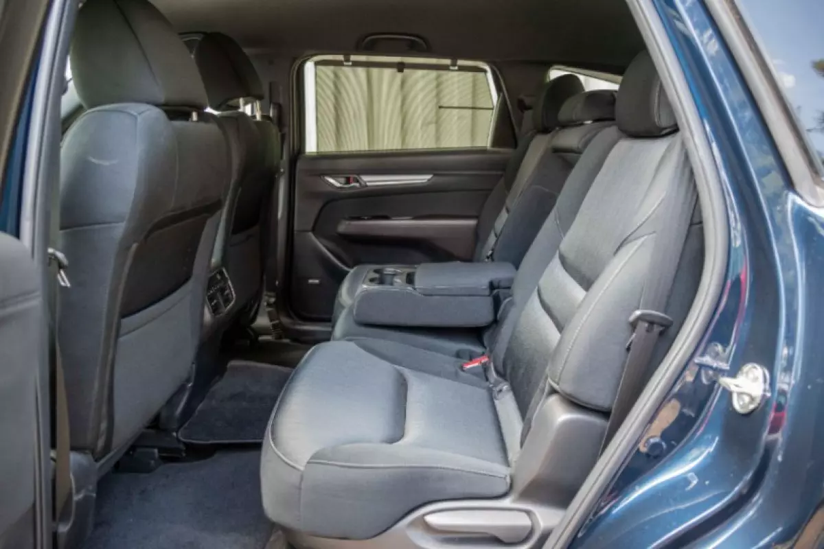 interiorBack