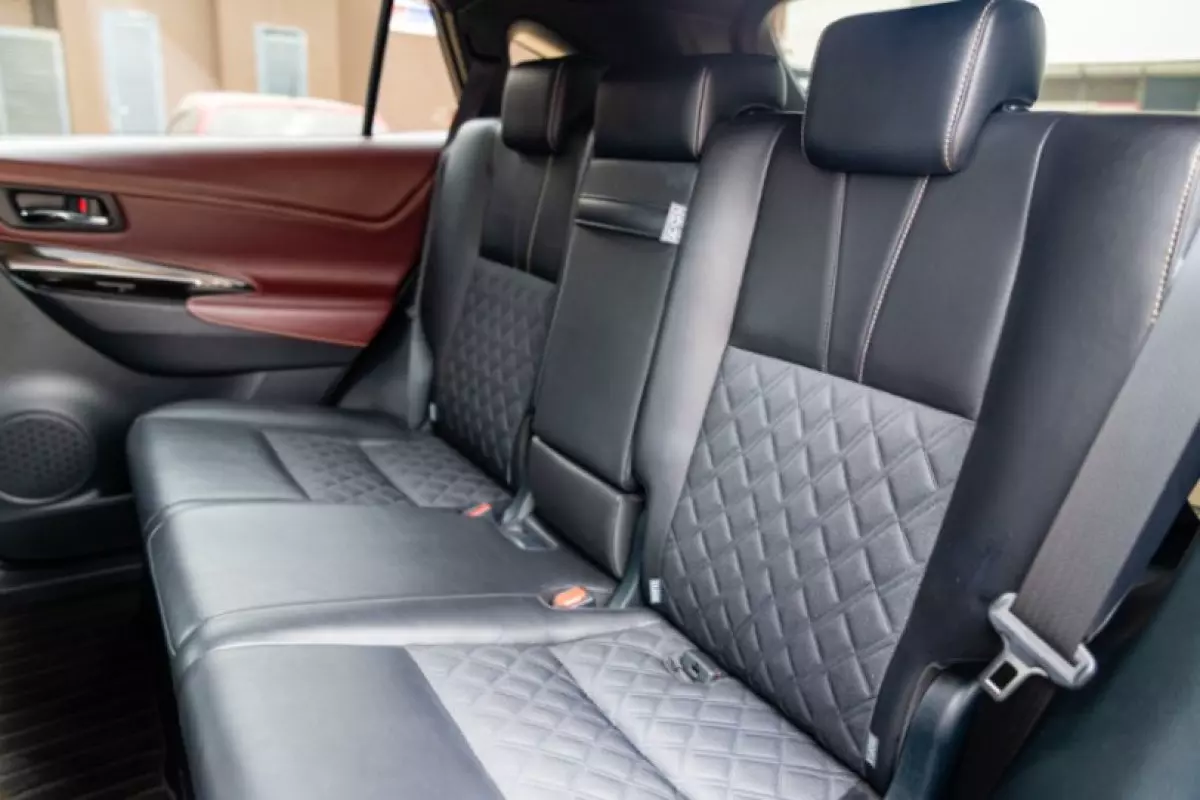interiorBack