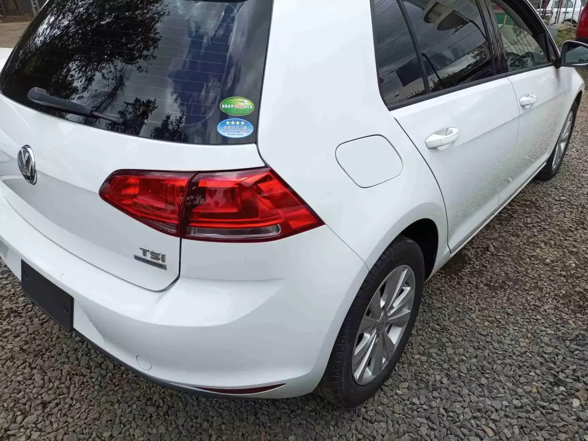 Car Right Back