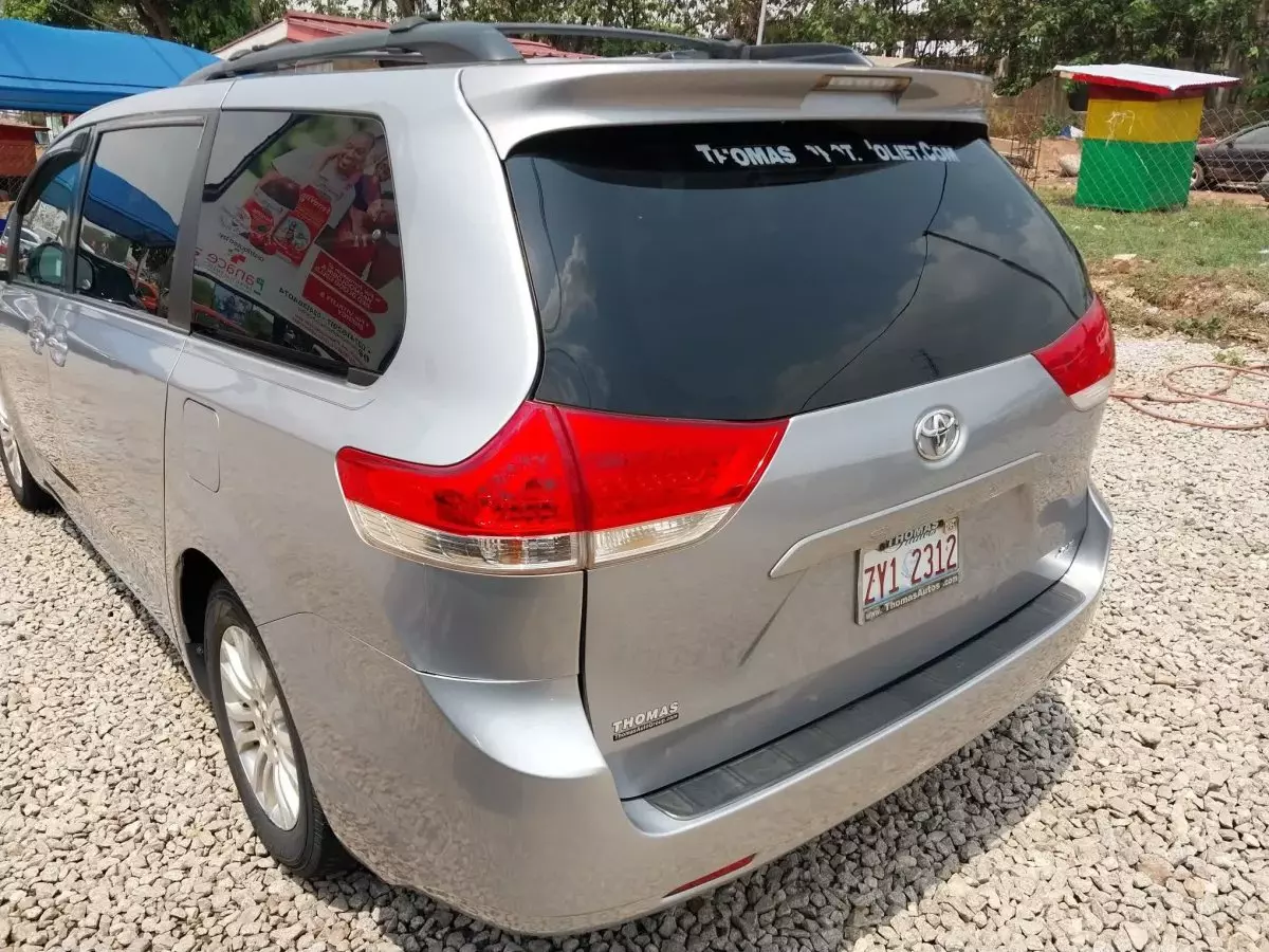 car Left Back
