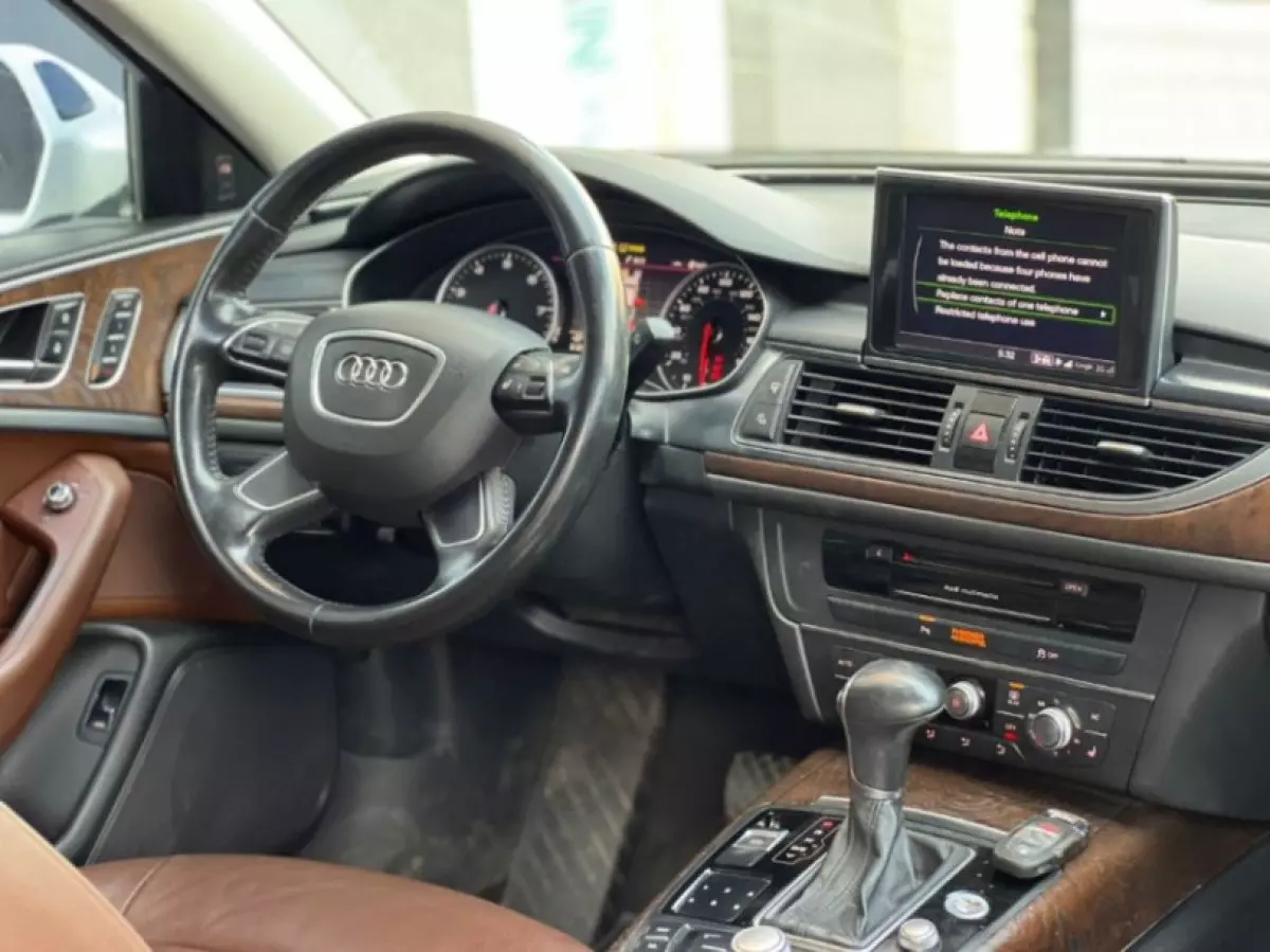 interiorFront
