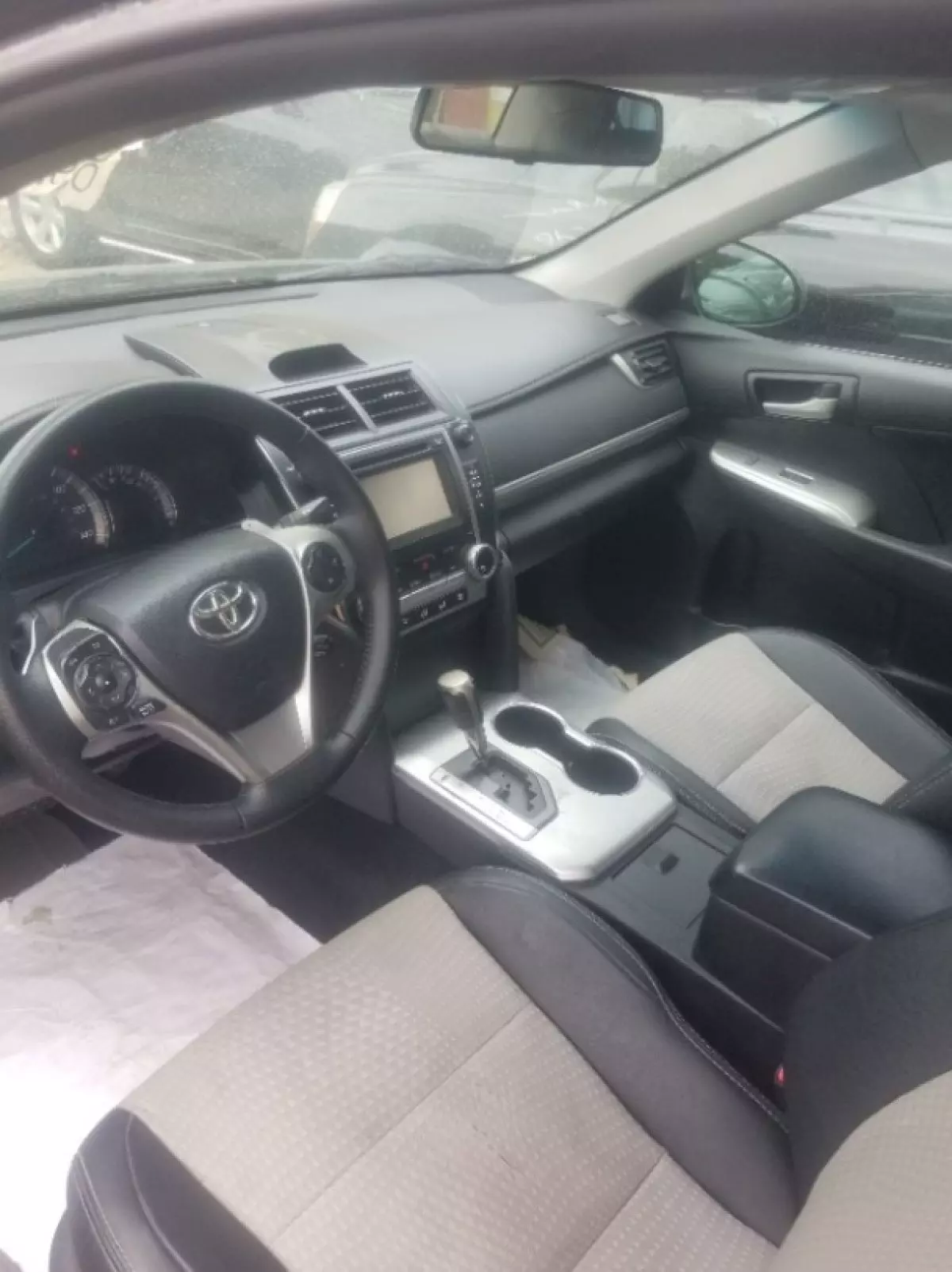 interiorFront