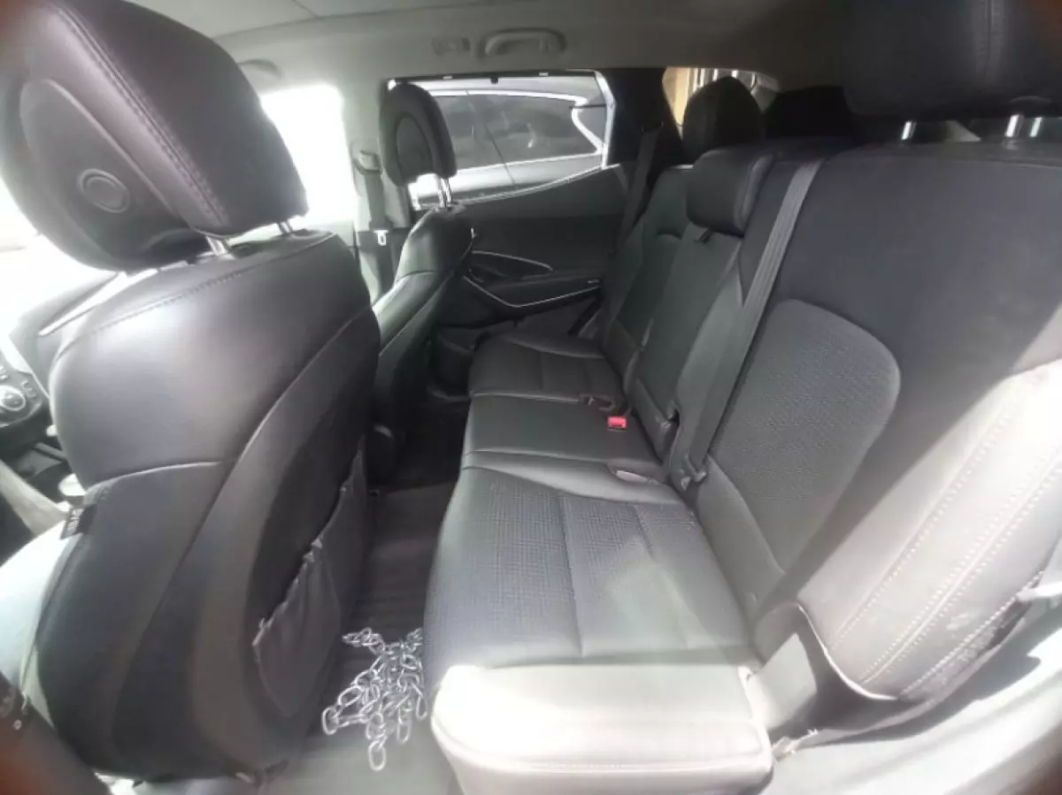 interiorBack