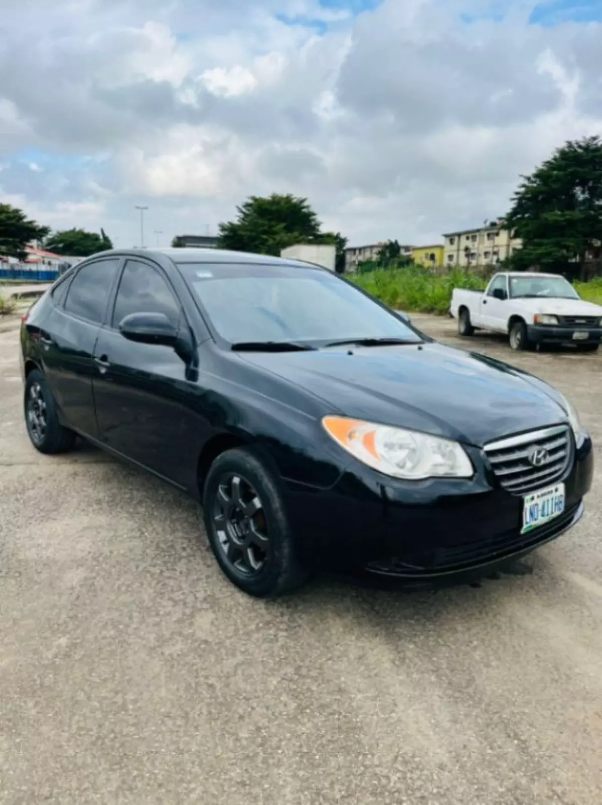 Hyundai Elantra - 2011