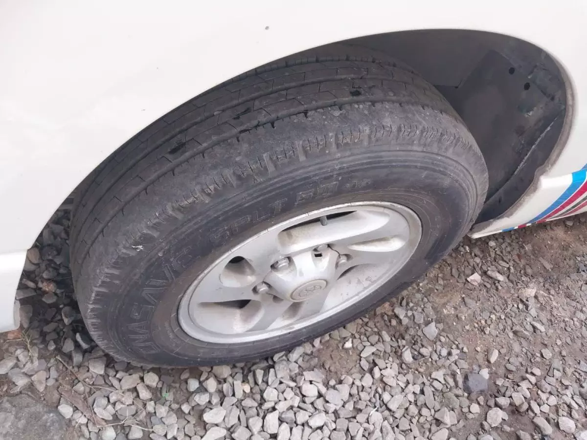 tyre1