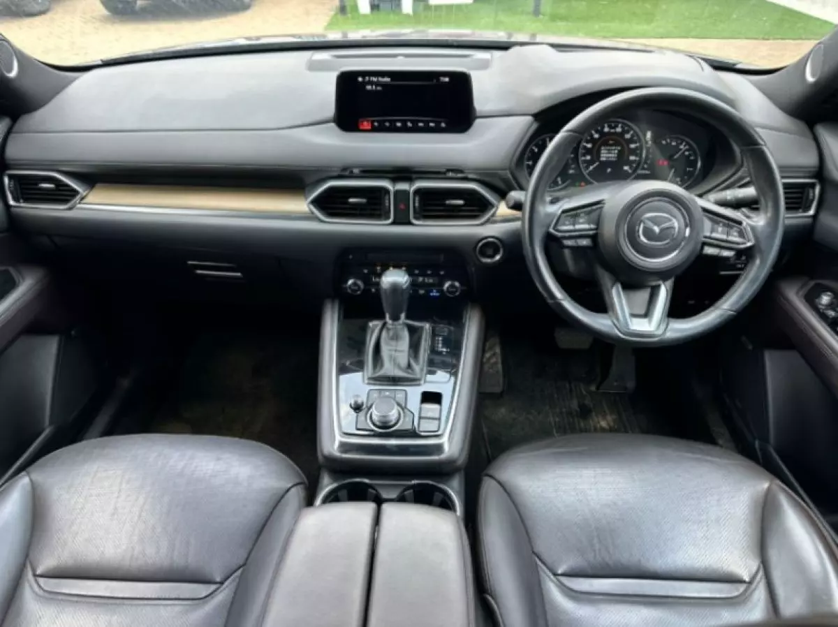 interiorFront