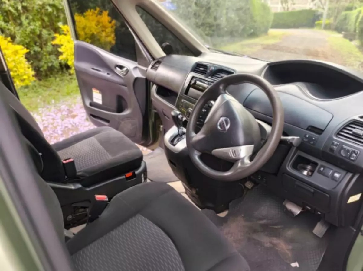 interiorFront