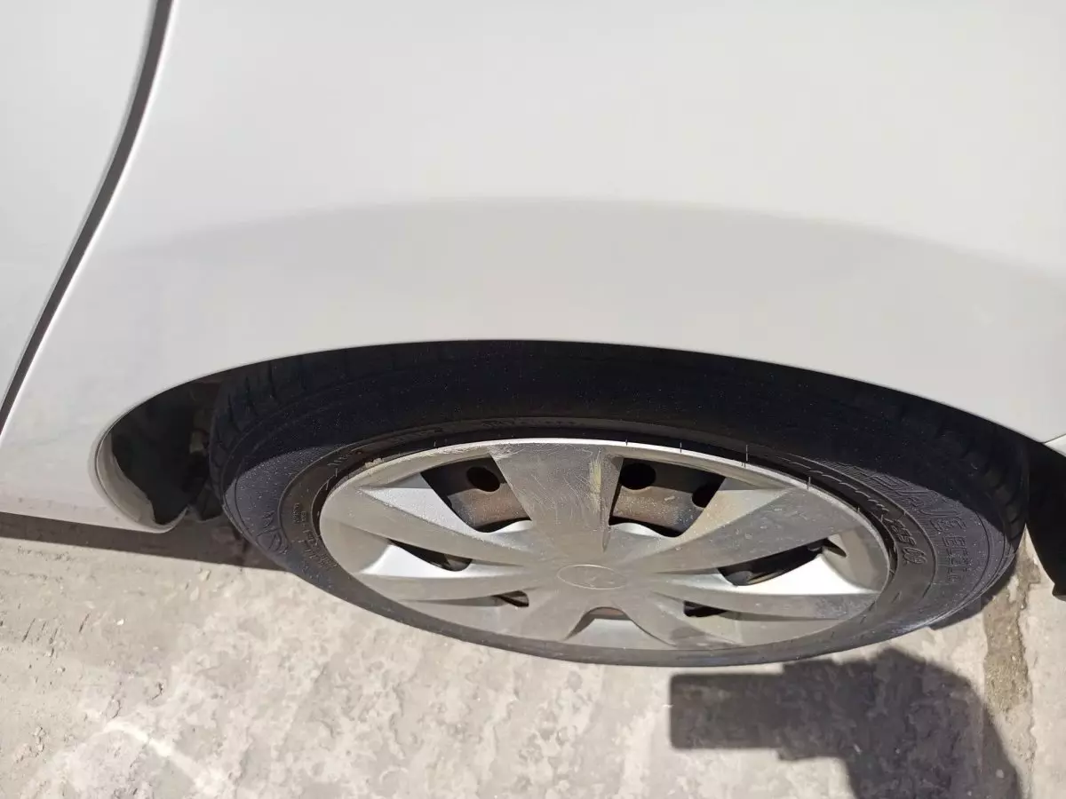 tyre2