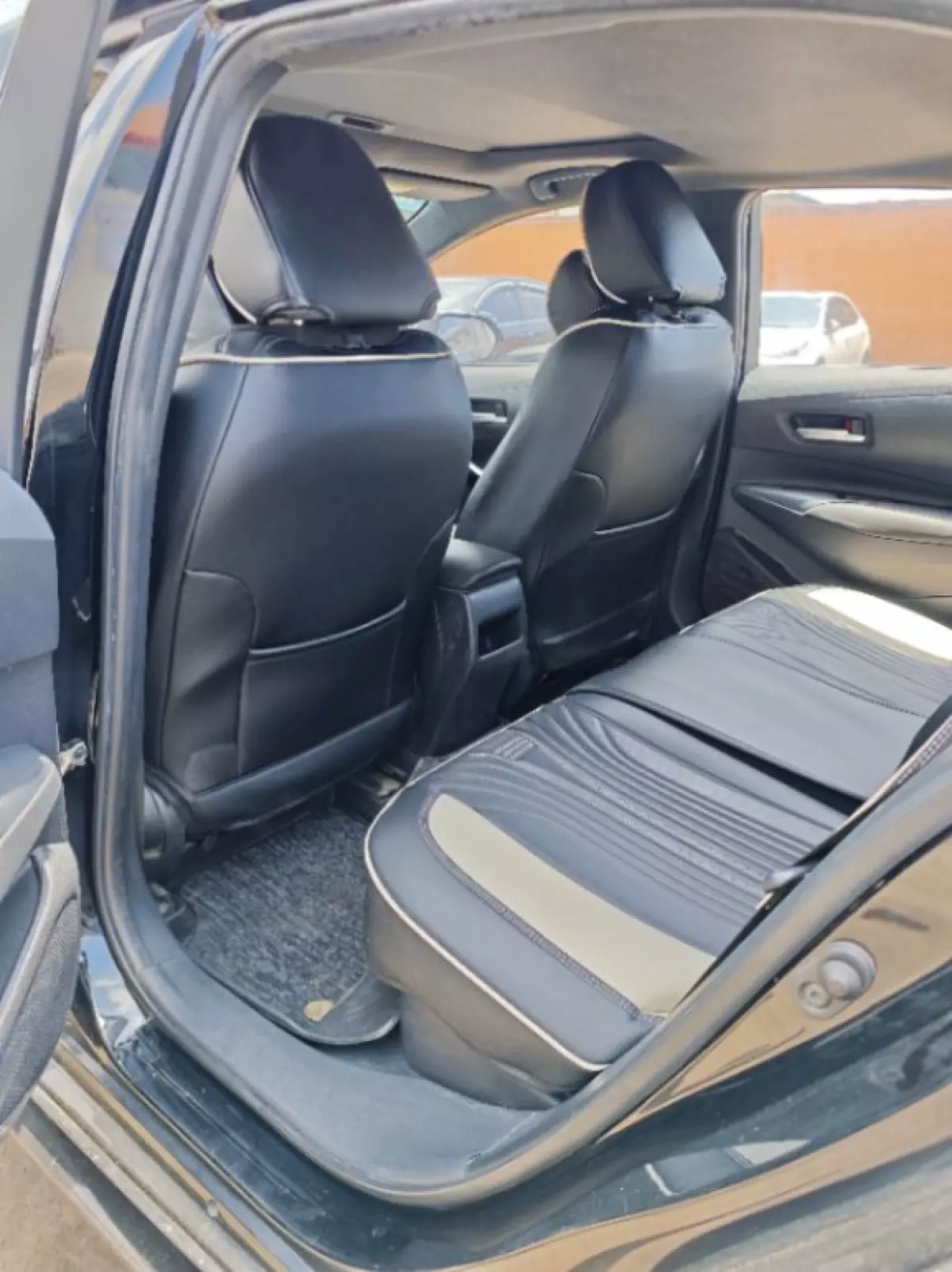 interiorBack