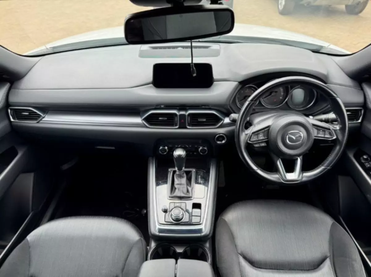 interiorFront