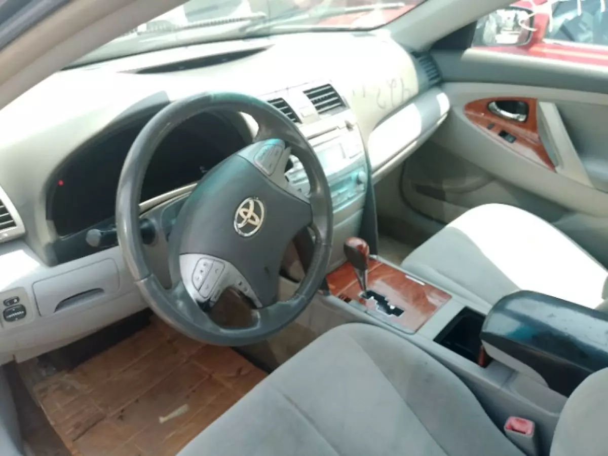 interiorFront