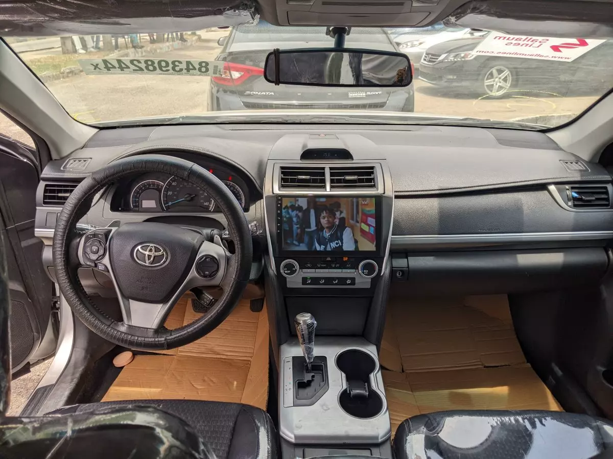 interiorFront