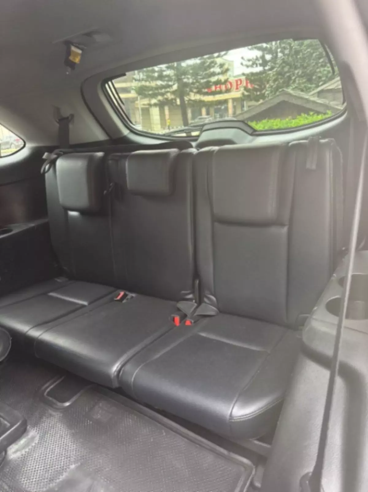 interiorBack