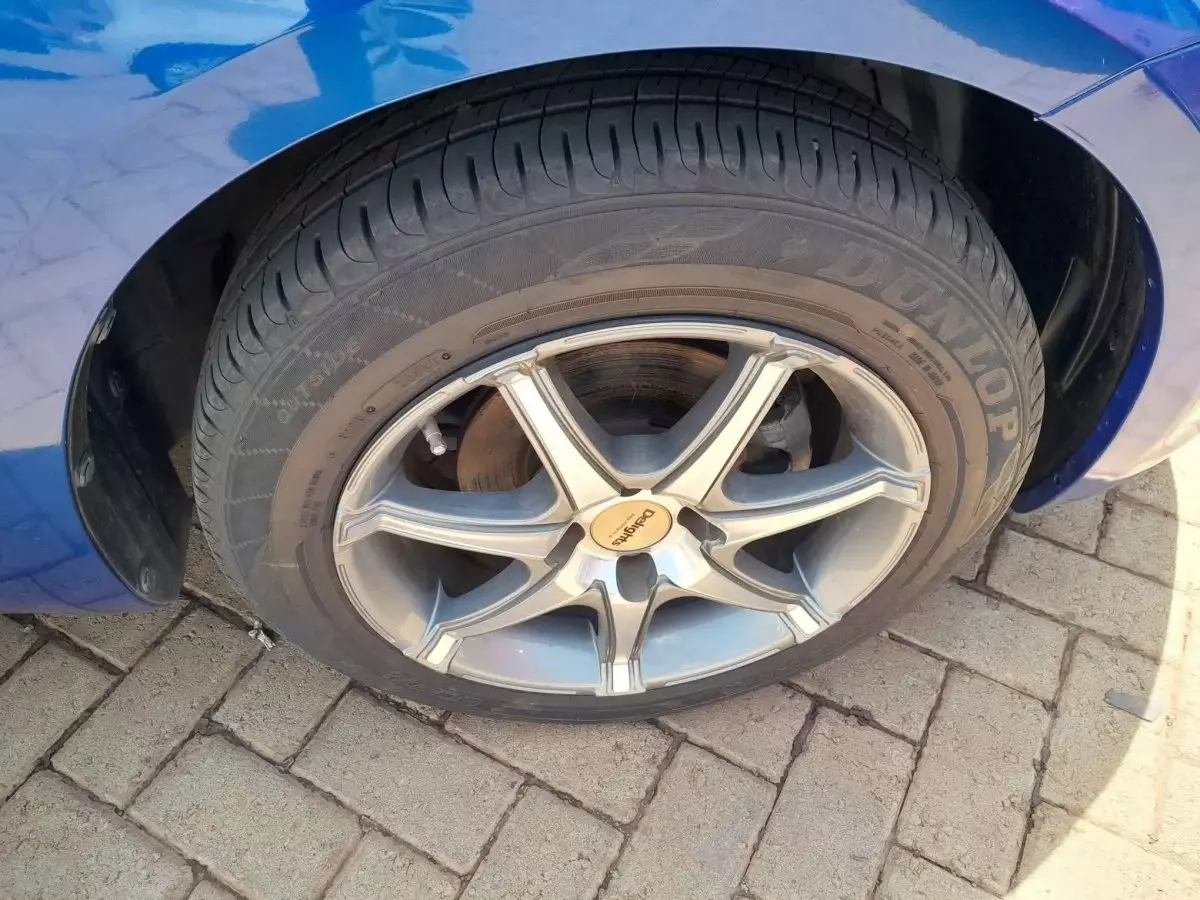 tyre1