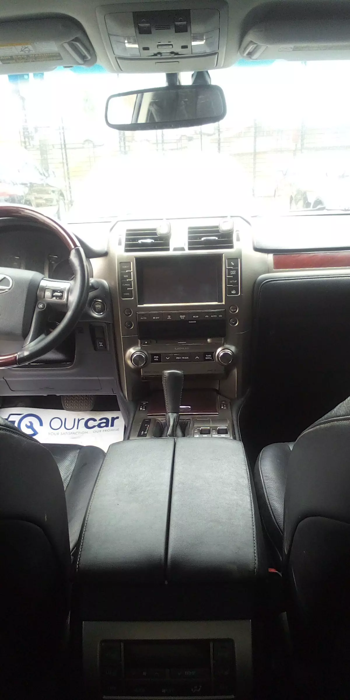 interiorFront