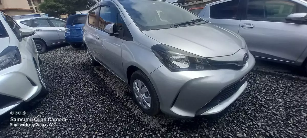 Toyota Vitz - 2015