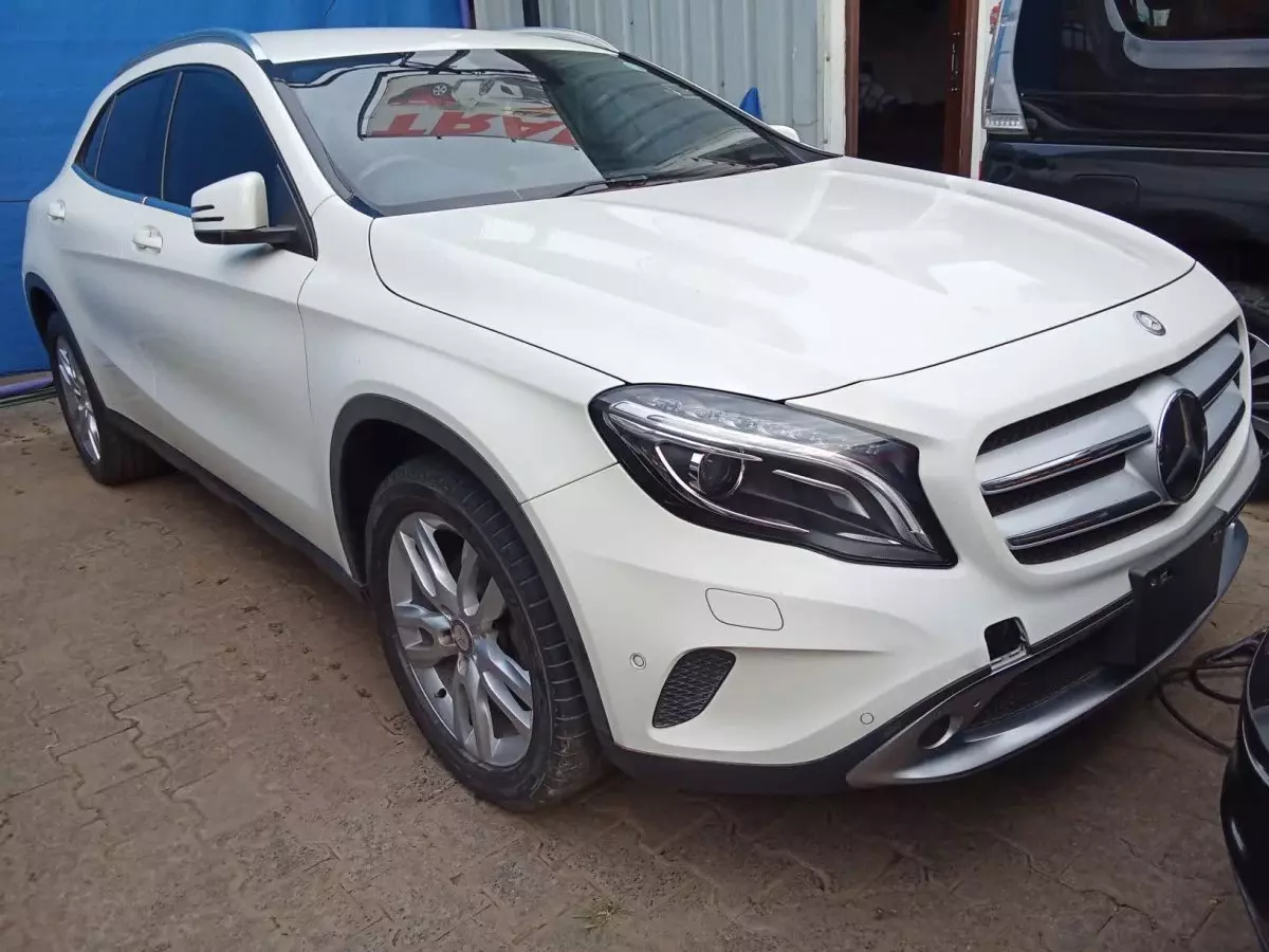 Mercedes-Benz GLA 250 - 2017