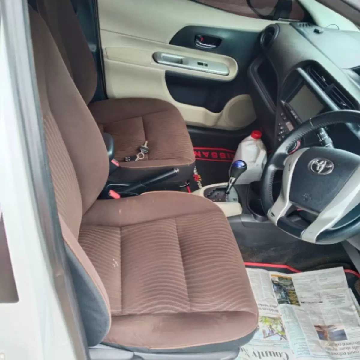 interiorFront