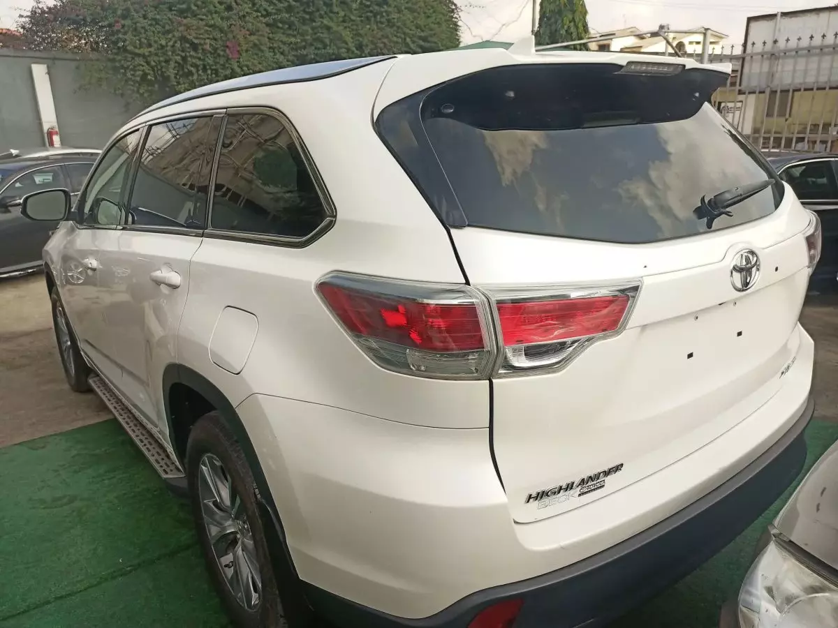 car Left Back