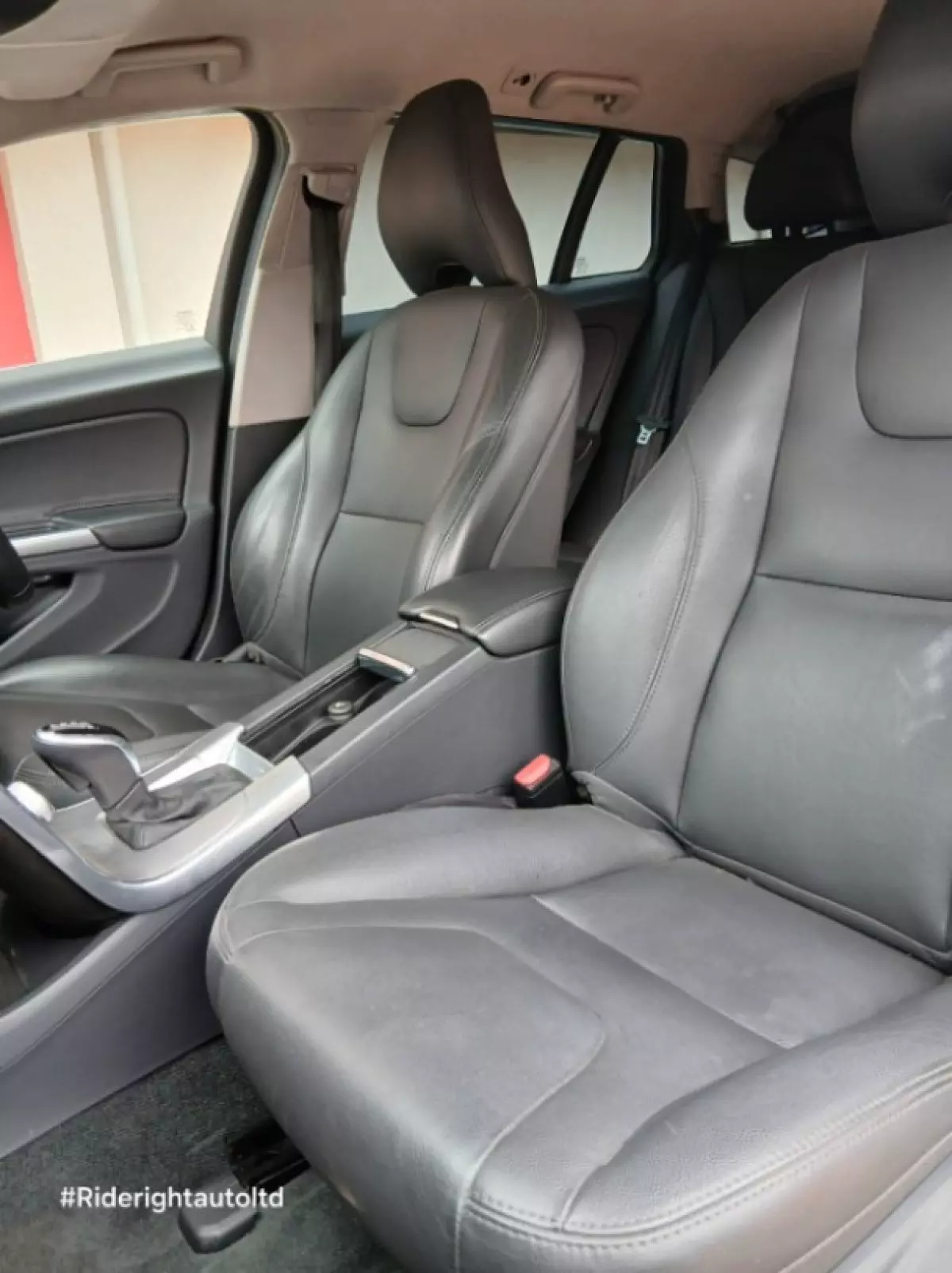 interiorBack
