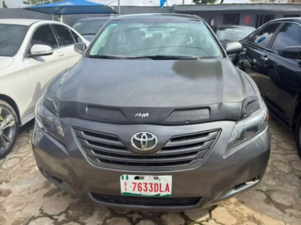 Toyota Camry - 2008