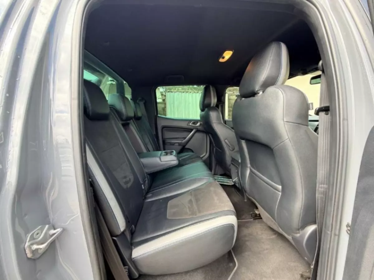 interiorBack