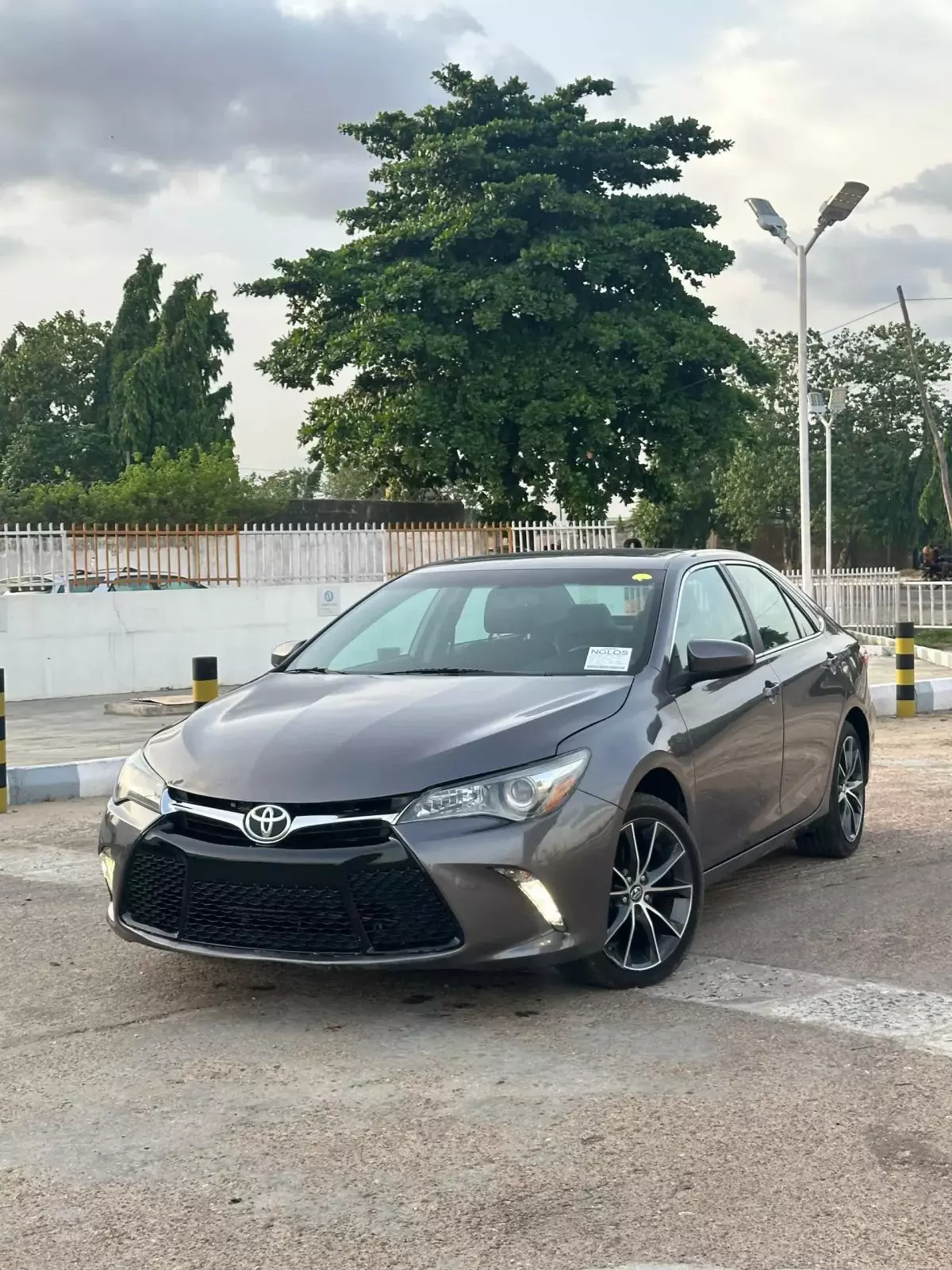 Toyota Camry - 2015
